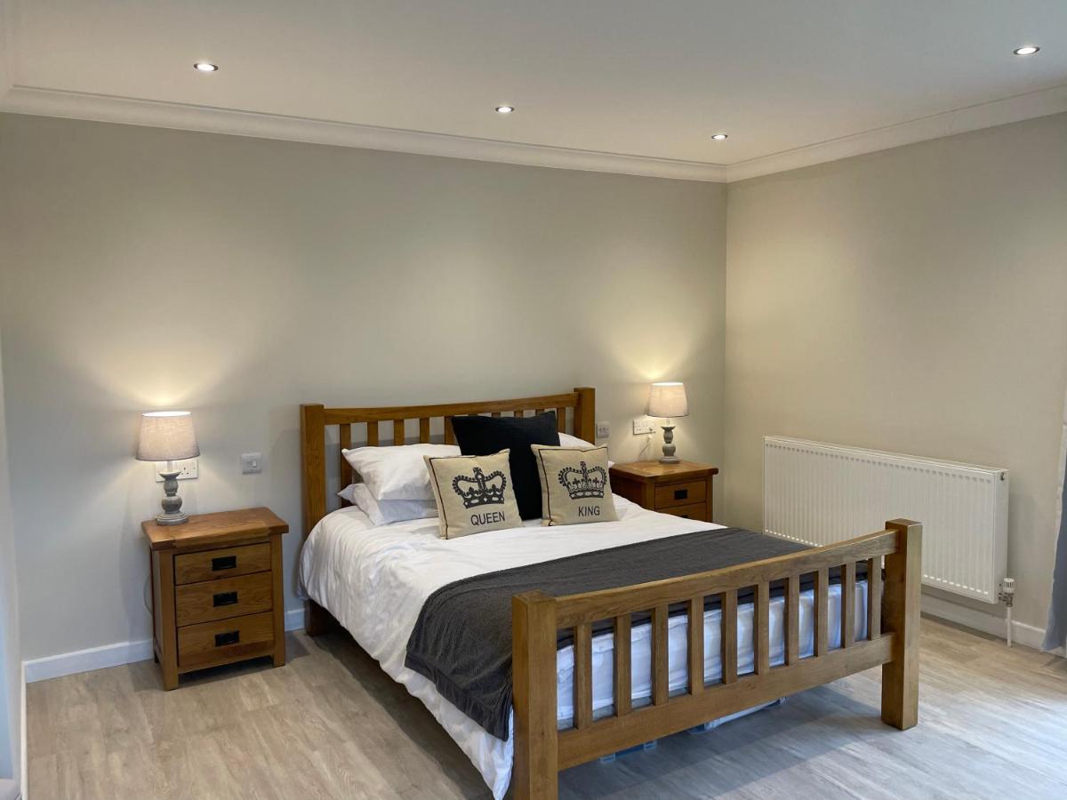 Executive Home With Plenty Of Room Ely Exteriér fotografie